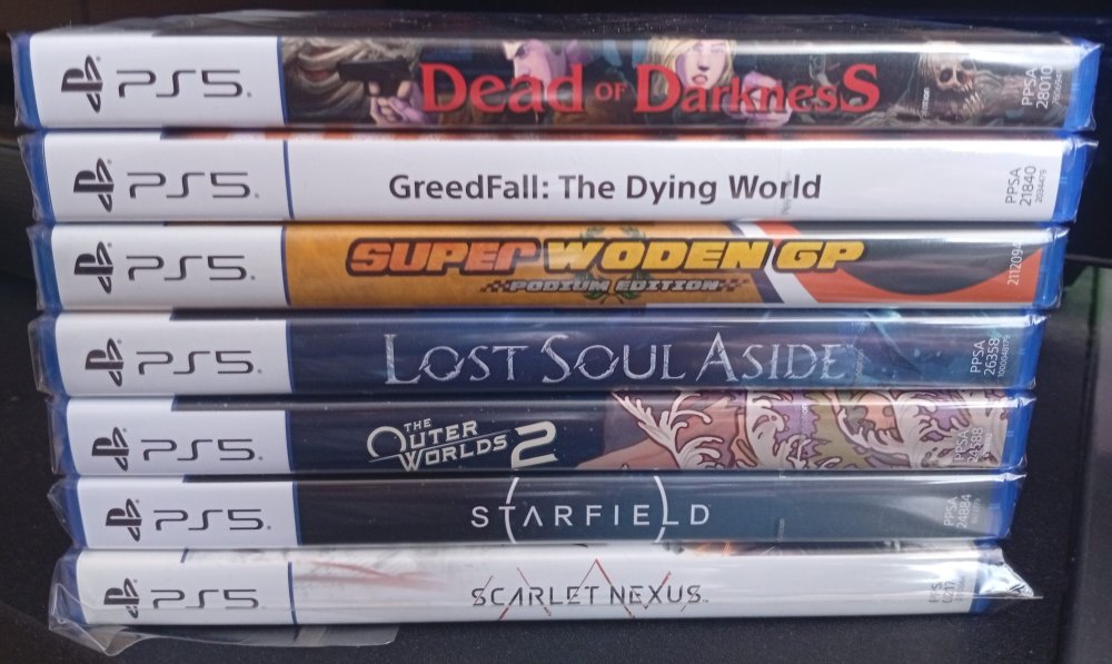 Dead of Darkness i inne, grzbiety.jpg